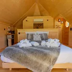 Belle Etoile Bed & Breakfast *